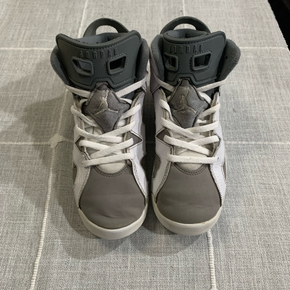 Air Jordan Retro 6 Cool Gray